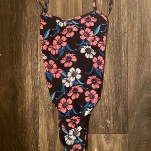 *Nico 2* jolyn size 32 floral pattern